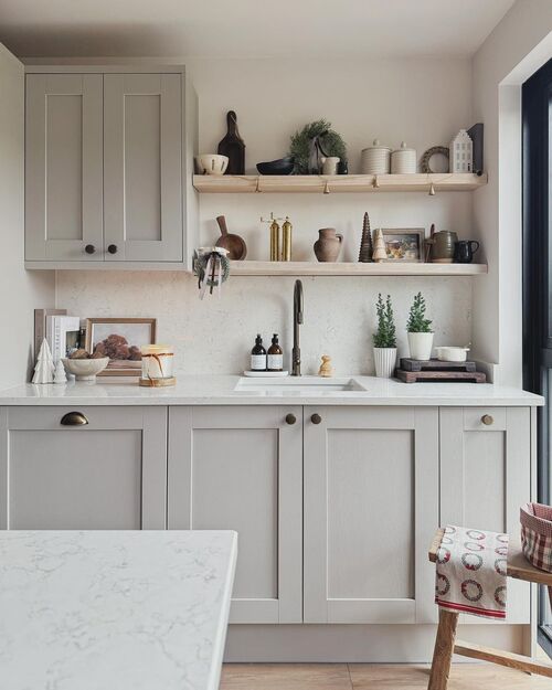 lighter toned cabinet kitchen design