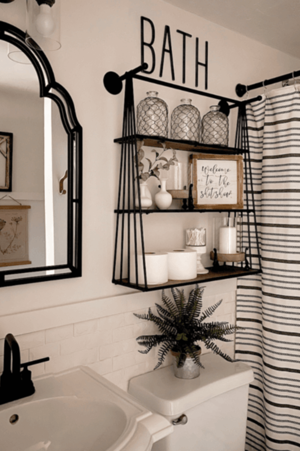 18 Small Bathroom Ideas That Look Gorgeous (And Are Practical)