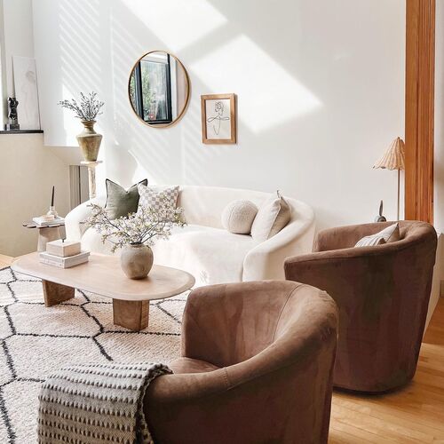 coffee table decor with neutral tones