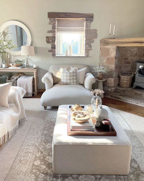 white coffee table decor
