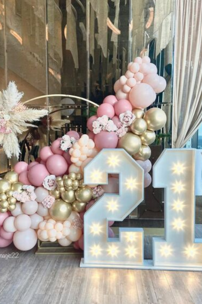 24 21st Unforgettable Birthday Party Ideas To Get Inspired By