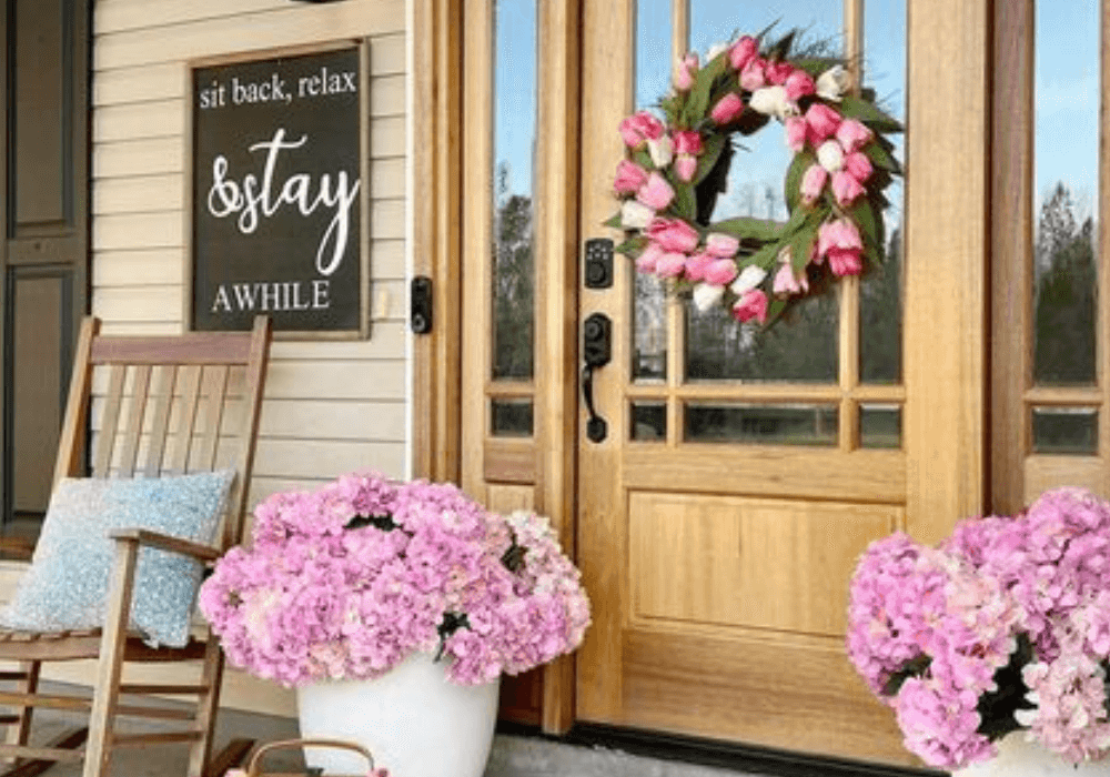 25 Front Porch Decorating Ideas That Leave a Great First Impression