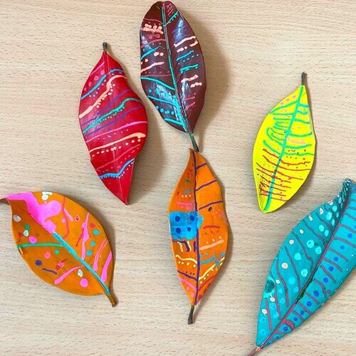 Fall decor idea painted leaves kid friendly