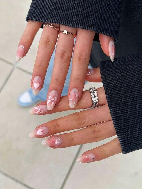 cute neutral nail art