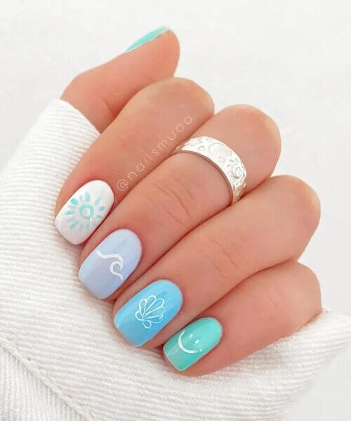 light blue nail art