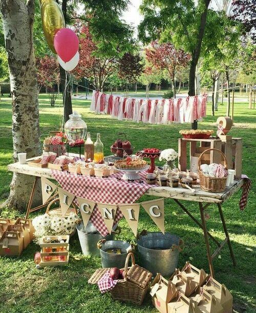 picnic food station