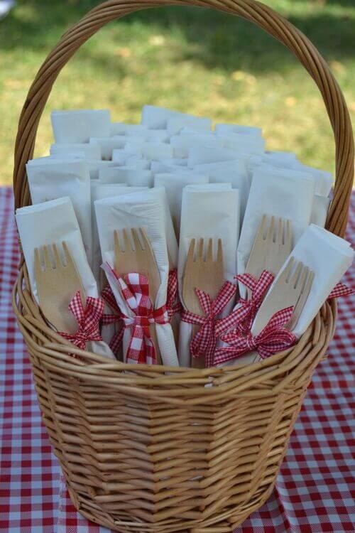 picnic utensils with ribbon