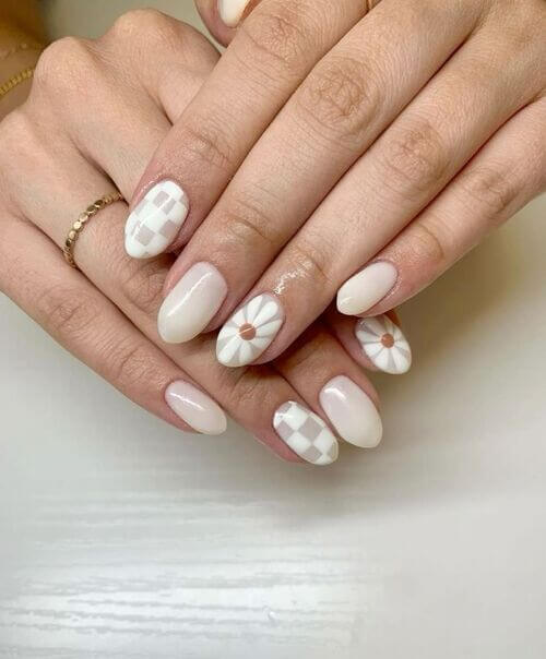 white flower nails