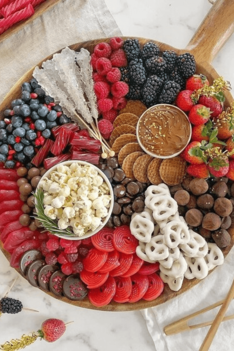 dessert charcuterie board ideas