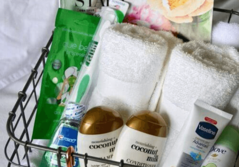 13 Guest Welcome Basket Ideas That’ll Make Anyone Feel Instantly at Home