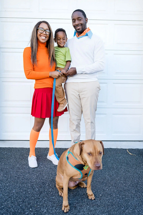 Funny-family-halloween-costume-ideas