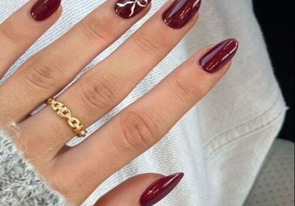 31 Winter Nails Ideas That’ll Make You Feel Instantly Chic