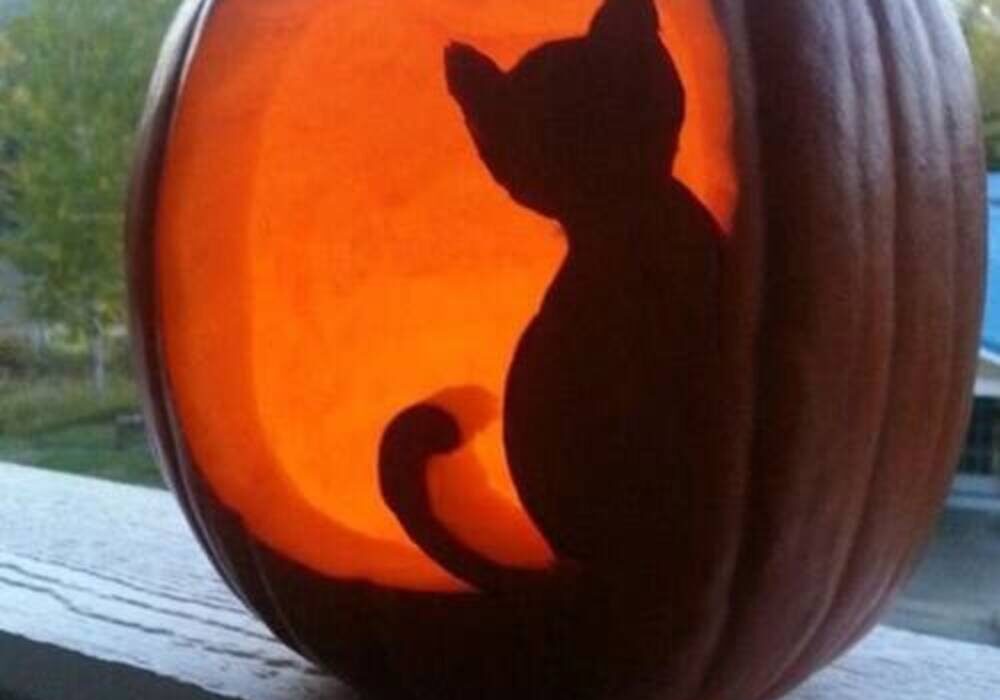 21 Easy Pumpkin Carving Ideas You’ll Want to Copy